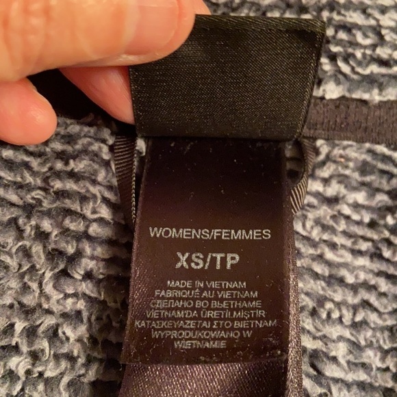 The North Face zipper front fleece Jacket - Picture 6 of 9